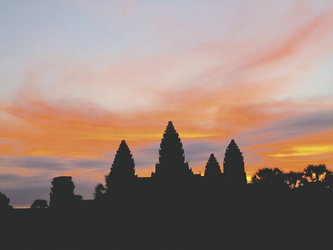 Sonnenaufgang über Angkor Wat , ©Ines Höflich