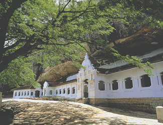 Eingang zum Höhlentempel von Dambulla