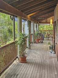 Deck im Hauthaus, ©Australian Pacific Lodges Pty Ltd