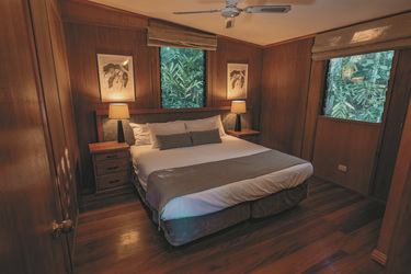 Erstes Schlafzimmer im Rosegum Cottage