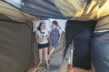 Schlafplätze im Zelt