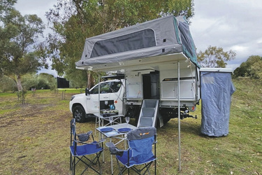 WD Trayon Camper (Extra Cab)