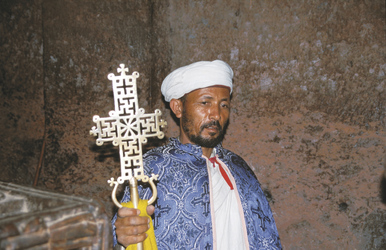 Priester in Lalibela, ©Jörg Ehrlich, DIAMIR Erlebnisreisen