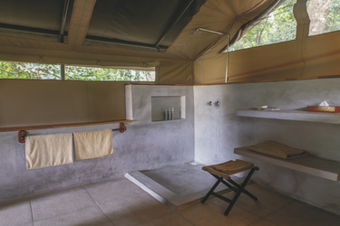 Badezimmer im Governors' Camp, ©WILLIAM FORTESCUE