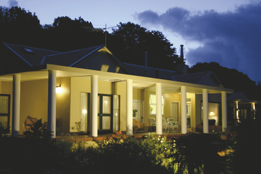 Steward Island Lodge, Halfmoon Bay