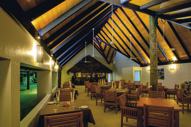 Restaurant im Tropica, ©Three Loose Coconuts