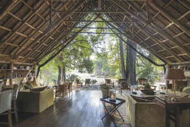 Luftige Lounge & Restaurant, ©Selous Safari Company